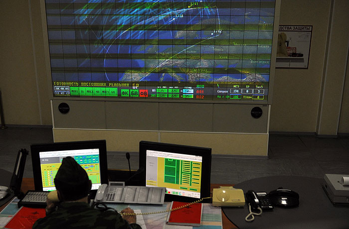 На орбите обнаружены следящие за Россией спутники-шпионы